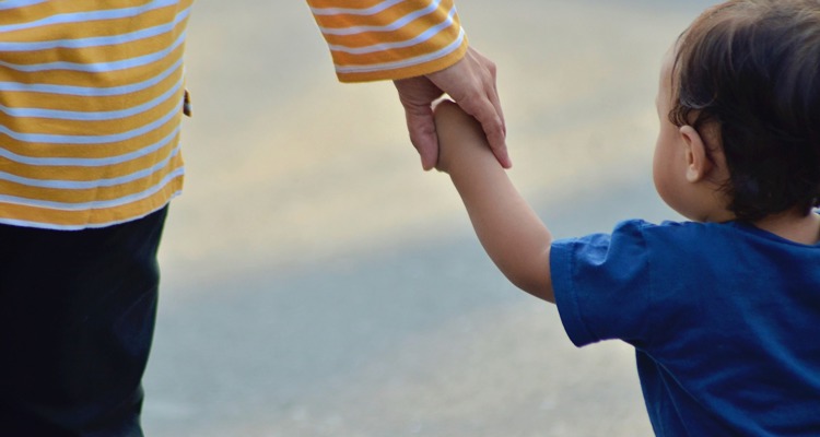 Pixabay.Mother And Toddler